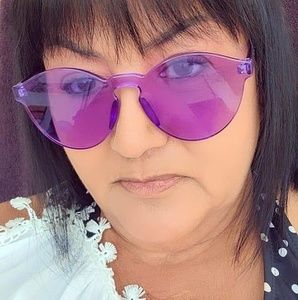 Meet your Posher, Toni